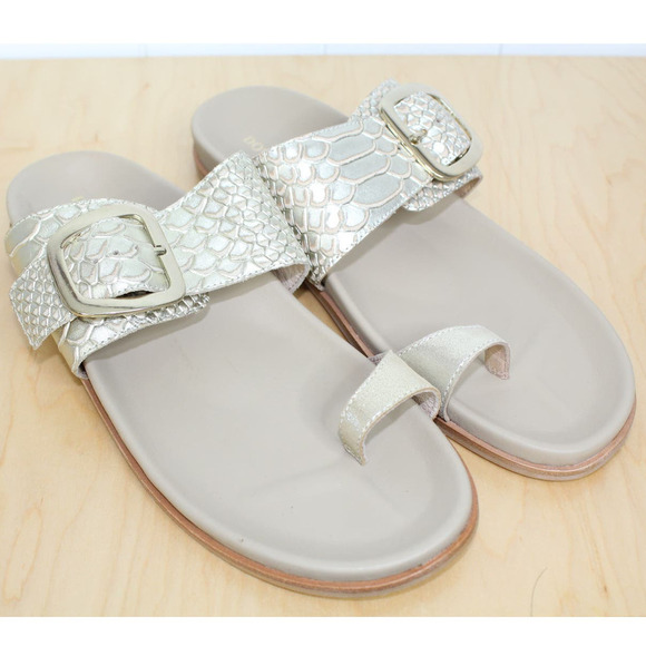 Donald Pliner Lorenzo Slip On Toe Ring Sandals NIB Size 8 1/2 - Picture 1 of 7